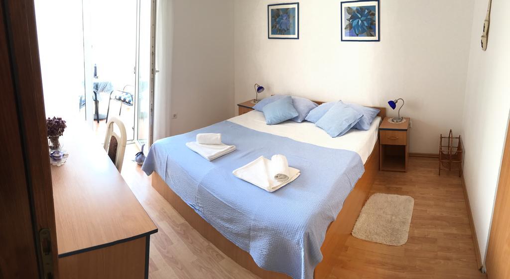 Apartments Tatjana Pag Eksteriør bilde