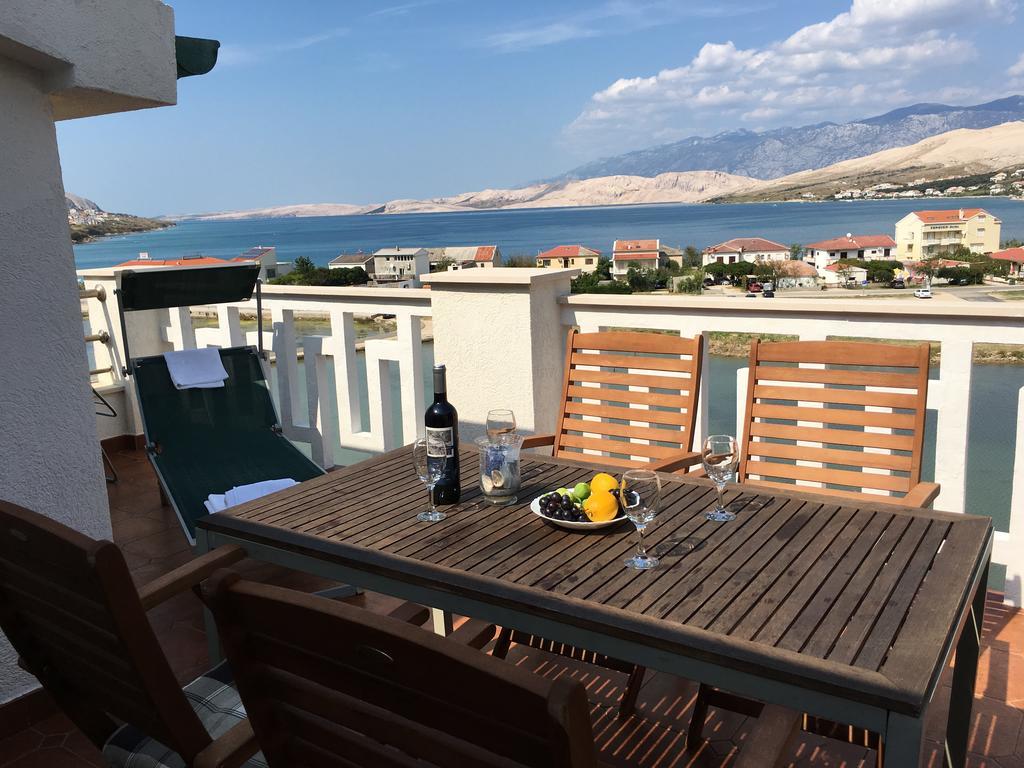 Apartments Tatjana Pag Eksteriør bilde